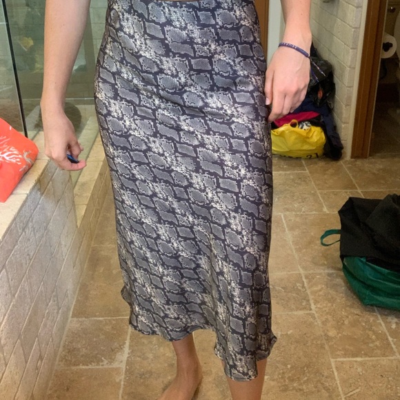 Snake print midi skirt - Picture 3 of 6